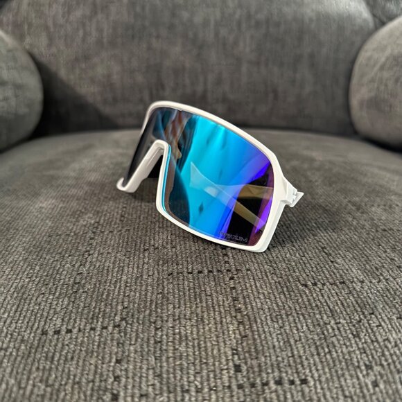 (OO9406) Oakley Sutro PRIZM Polarized White Frame - Picture 12 of 12